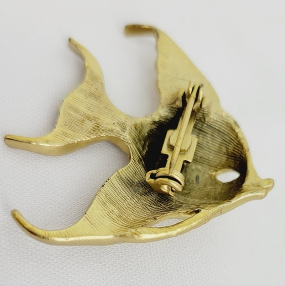 Vintage Gold Angelfish Brooch - Picture 4 of 5
